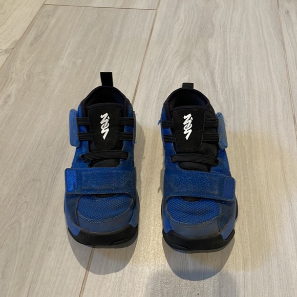 Nike Jordan little Kids' Zion 2 Sneakers, size 1 - Picture 2 of 6